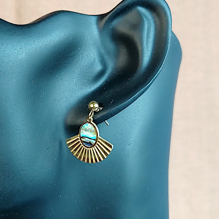 Pediente Dorado Diseño Abanico Cierre Mariposa de keralajoyaswebp