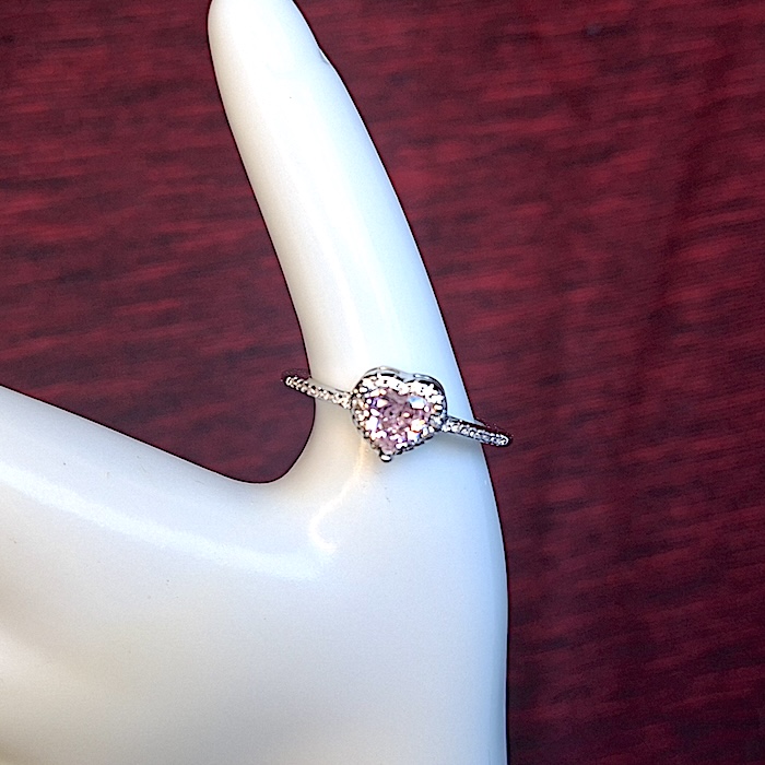 Anillo Plateado Circonita rosa Central en Forma de Corazón de keralajoyasweb
